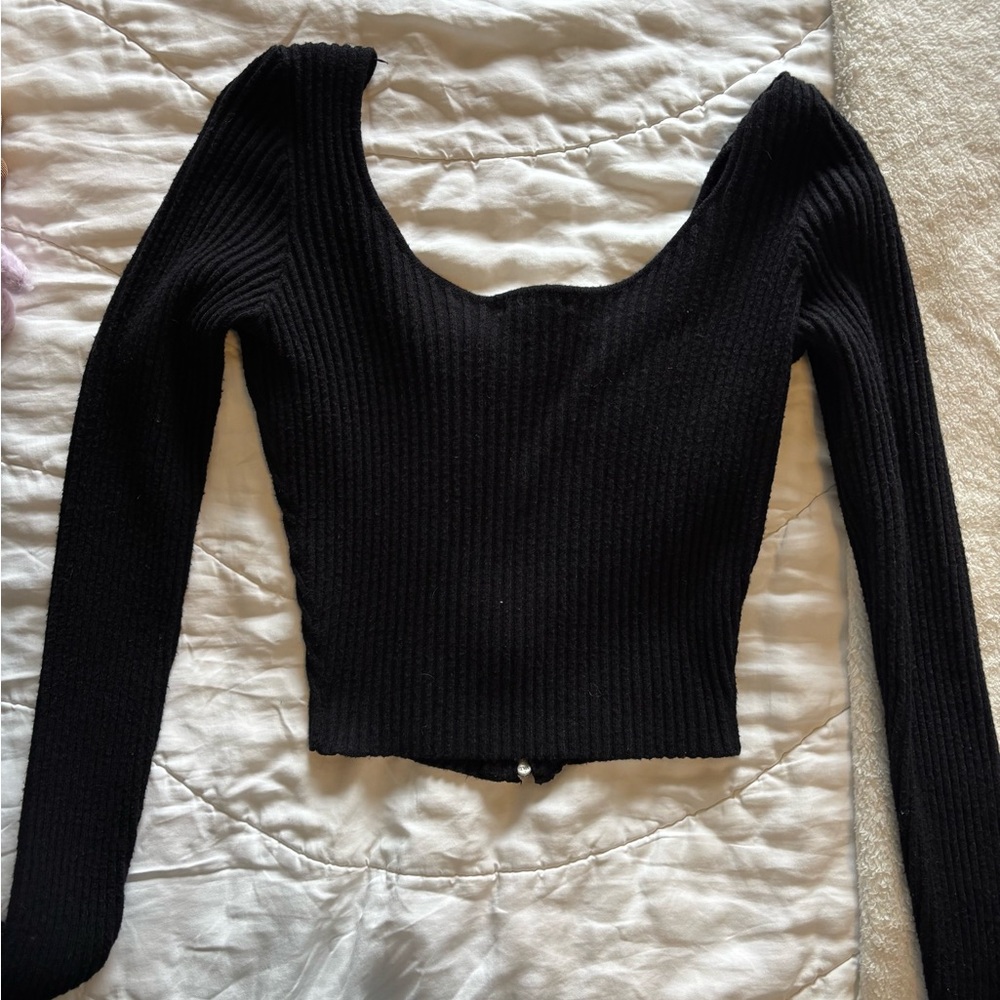 Black Ribbed Zip-Up Top! - Picture 4 of 5